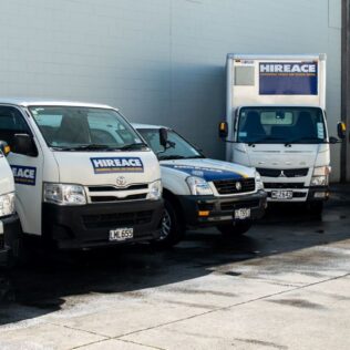 Auckland Van Hire for Moving House: What You Need to Know Before the Big Day